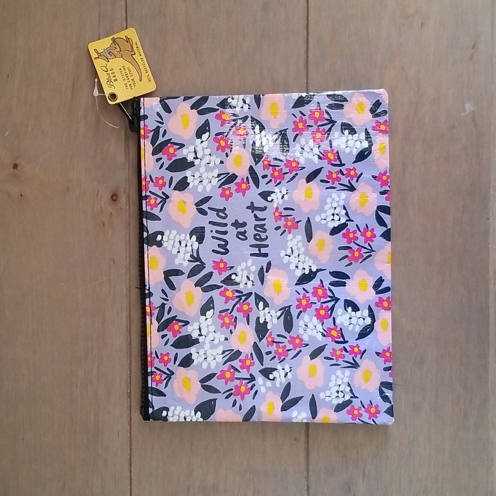 Blue Q Wild at Heart Zipper Pouch